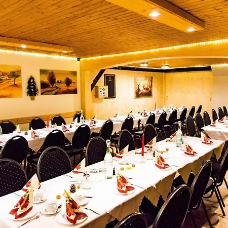 فندق & Restaurant Zum Deutschen Haus