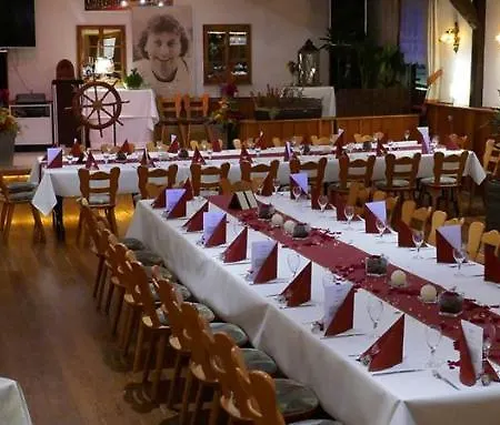 Hotel & Restaurant Zum Deutschen Haus Glashutten (Hessen)