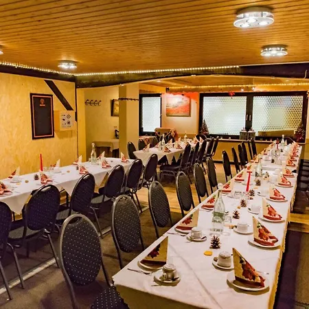 & Restaurant Zum Deutschen Haus 3*