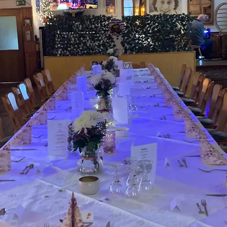 & Restaurant Zum Deutschen Haus 3*