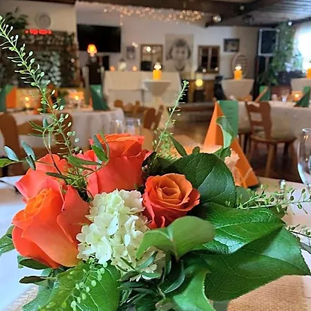 & Restaurant Zum Deutschen Haus