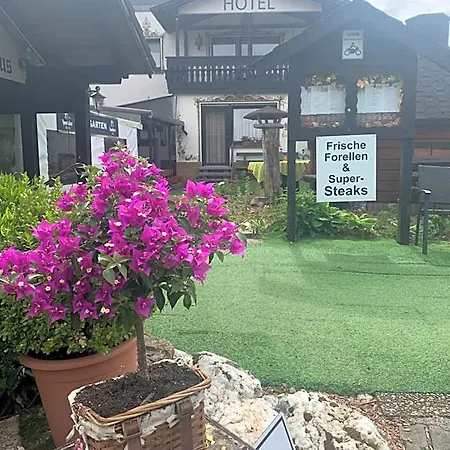 & Restaurant Zum Deutschen Haus Hotel